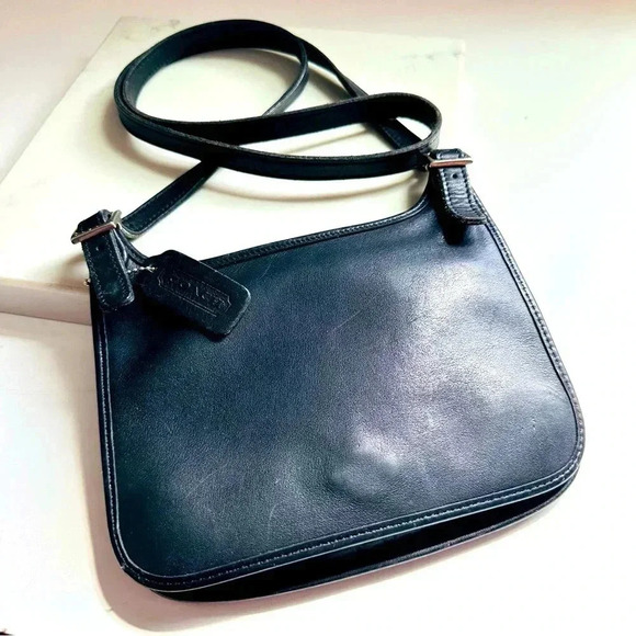 Rare Vintage Coach 9142 Mini Hippie Slim Saddle - Picture 1 of 10